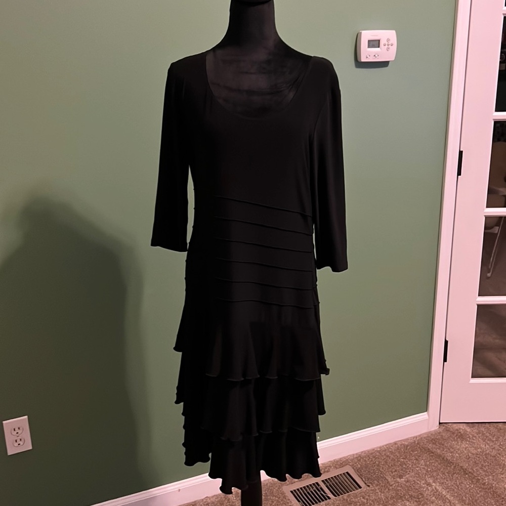 Nuvella Ruffled Coctail Dress in Black Size 12